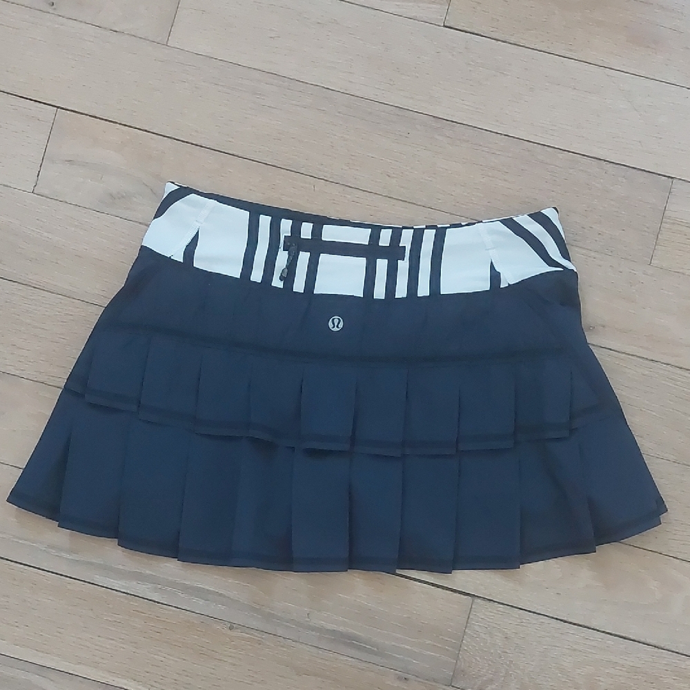 Women's Black Pleated Skirt